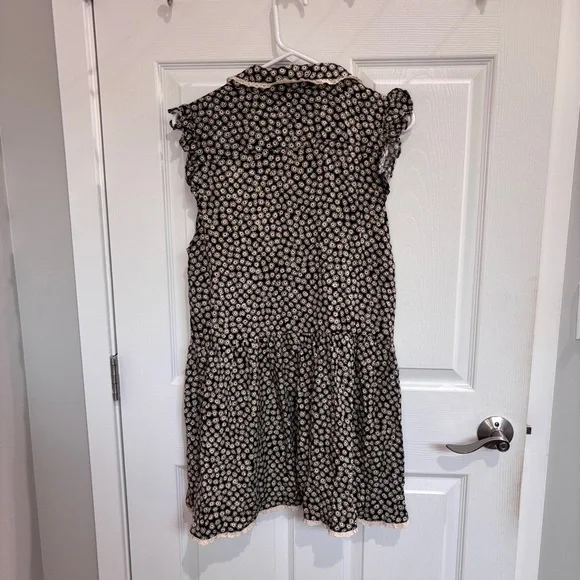 POL Floral Dress - Picture 2 of 4